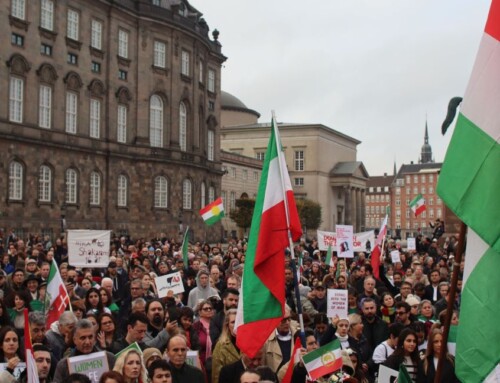 Tusinder demonstrerede imod iransk præstestyre i København