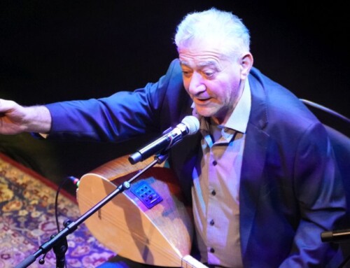 Ciwan Haco tog salen med storm